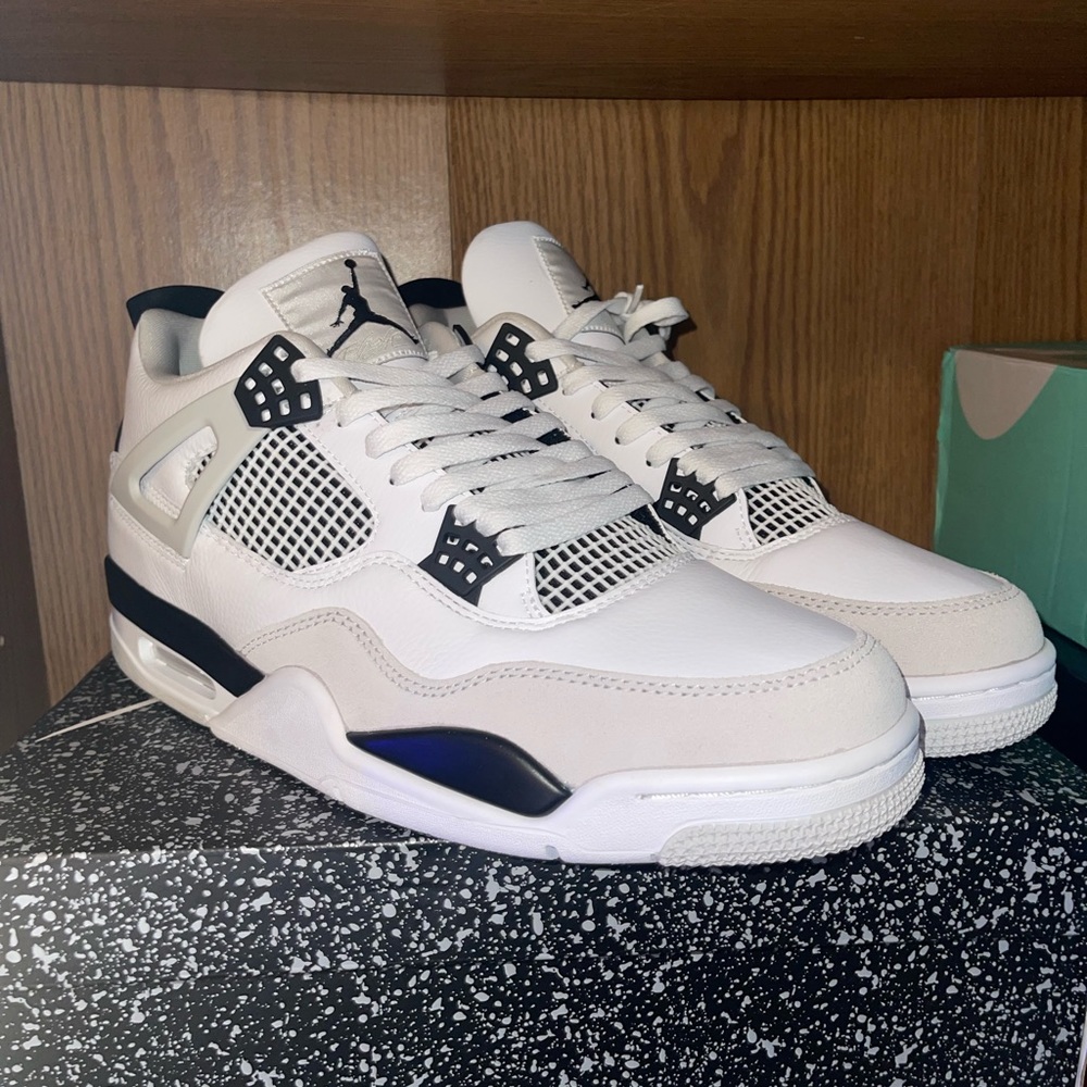 Jordan 4 retro military black